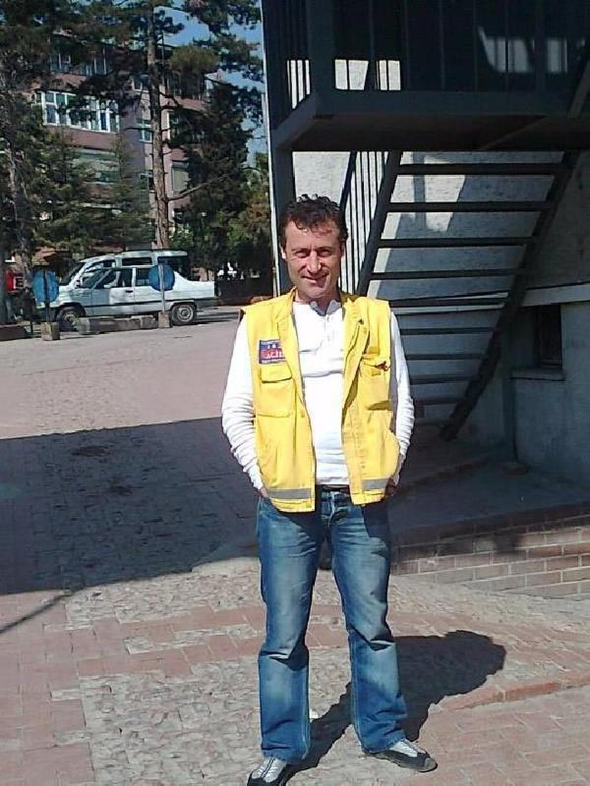 Tabancayla Başına Ateş Eden Ambulans Şoförü Kurtarılamadı