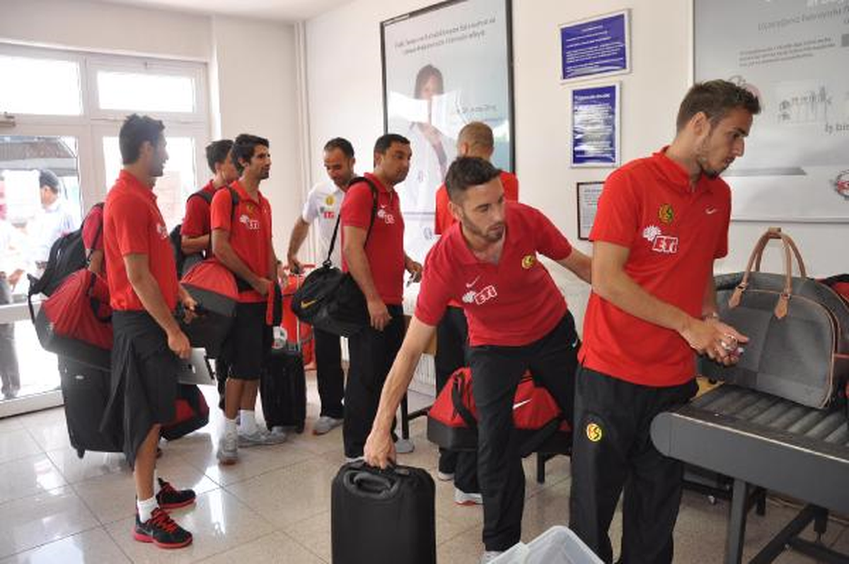 Tur Hedefiyle İskoçya\'ya Uçan Eskişehirspor\'da Batuhan Yok