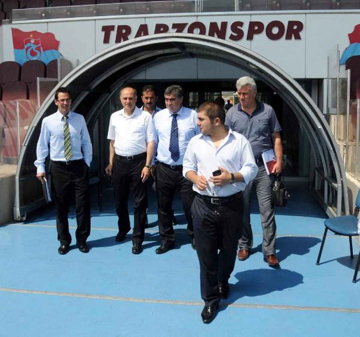 UEFA\'dan Avni Aker\'e Tam Not