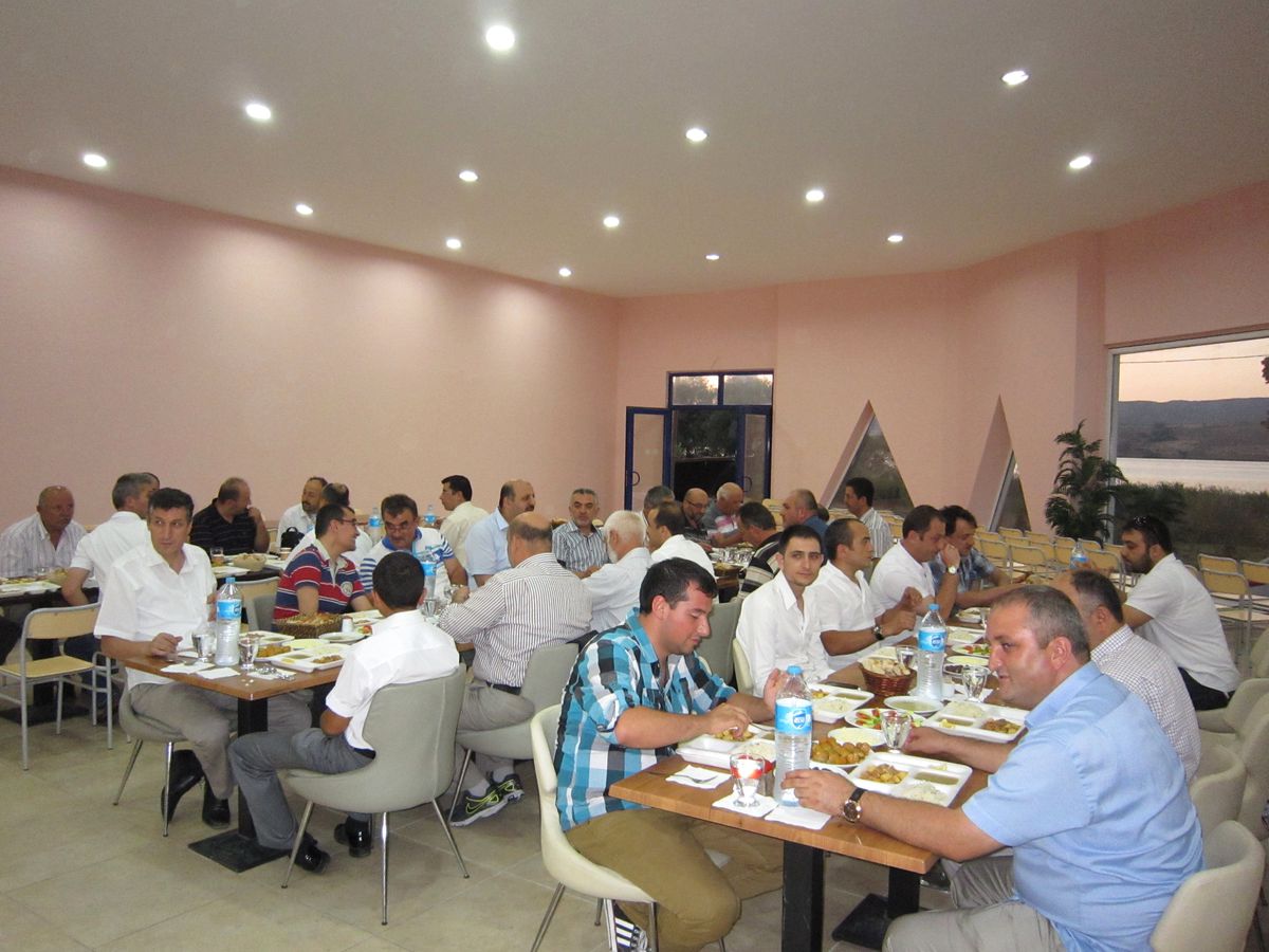 AK Parti Teşkilatı Yeniçağa\'da İftarda Buluştu