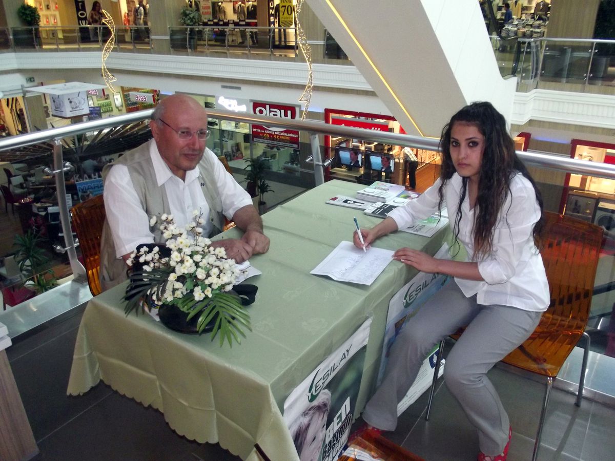 Aksaray\'da Sigaraya Karşı İmza Kampanyası Başlatıldı