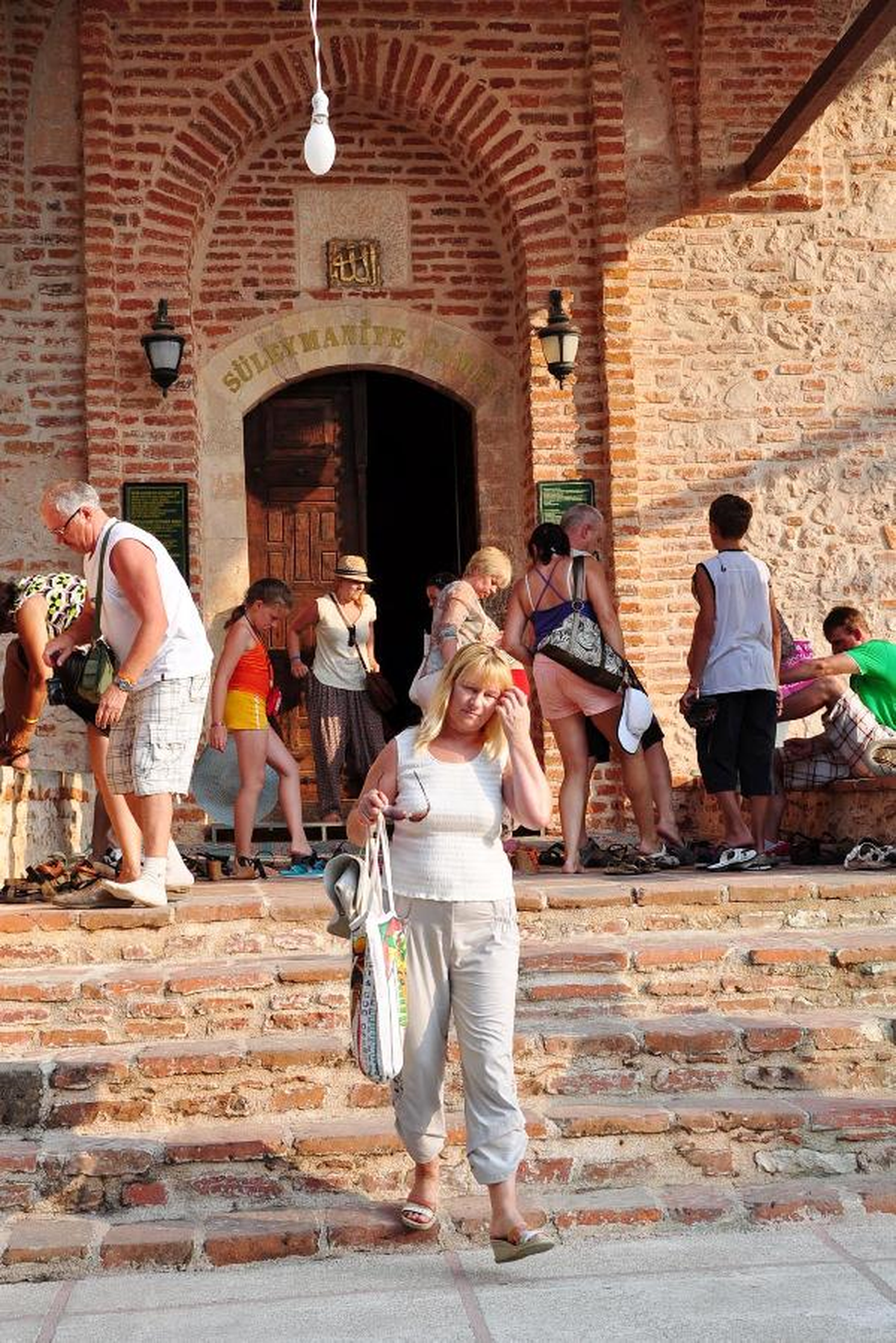 Alanya\'da Camilere Turist İlgisi