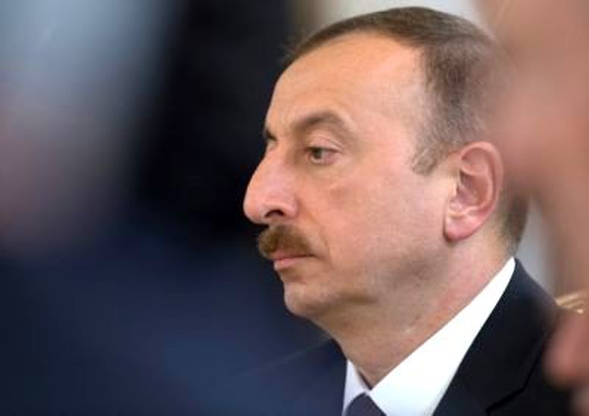 Azerbaycan\'da Aliyev Yeniden Cumhurbaşkanı Adayı