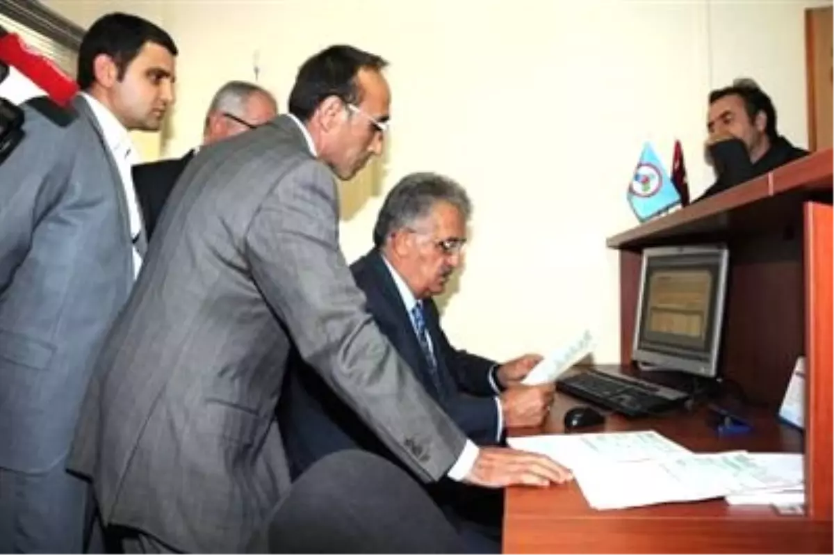 Suriye\'de Yakılan Tır\'ların Zararını Sigorta Şirketleri Karşılar