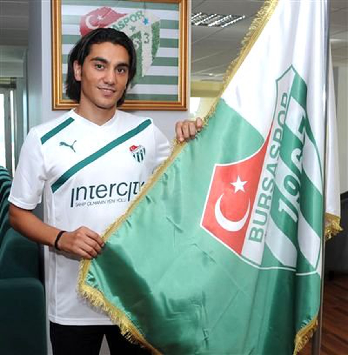 Bursaspor Murat Yıldırım ile Sözleşme İmzaladı