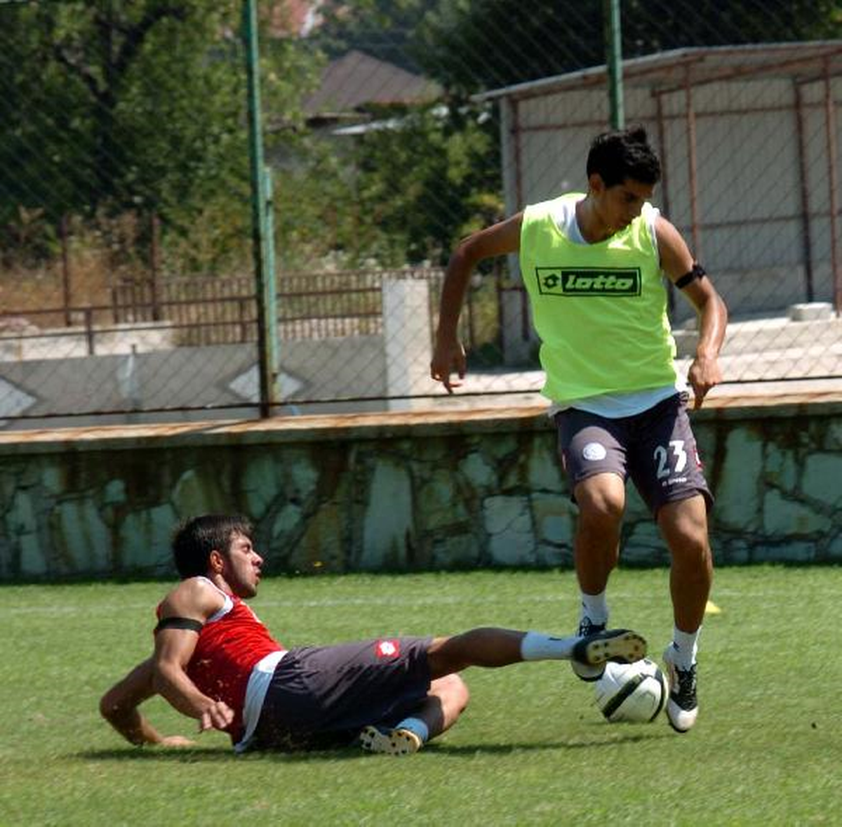 Çaykur Rizespor\'un Yeni Transferi Erhan: Şampiyon Olacağımıza İnanıyorum