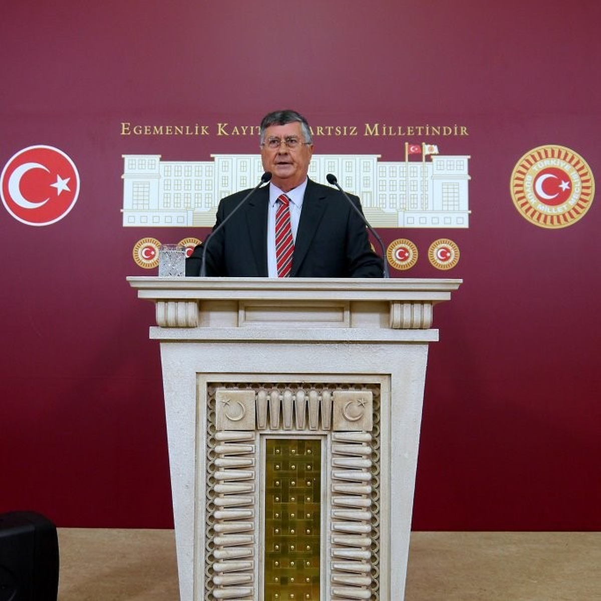 CHP\'li Keskin: "Yeni Chp, Giyim Kuşama Bakmadan Herkesi Kucaklayacak"
