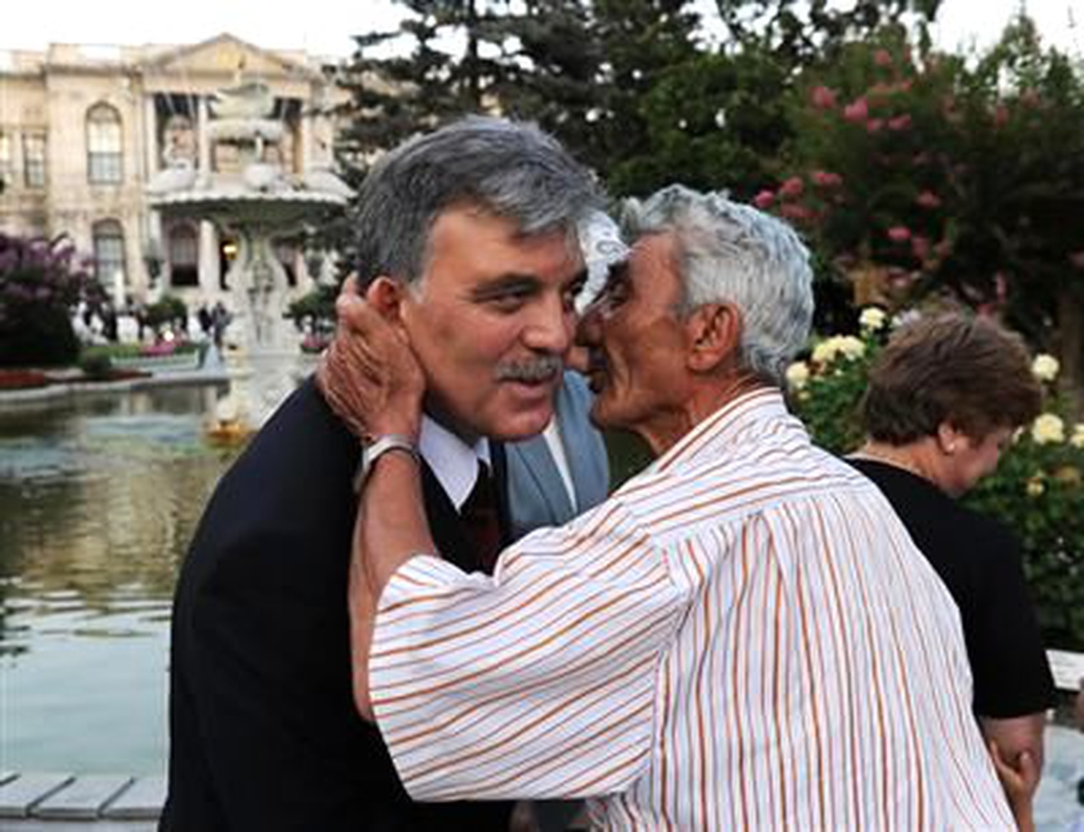 Cumhurbaşkanı Gül."Bütün Bir Yıl Boyunca Birçok Misafirim Oluyor Ama En Değerlileri Şehitlerimizin...