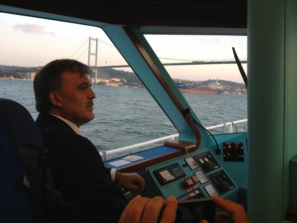 Cumhurbaşkanı Gül, İftar Yemeğine Deniz Yolunu Kullanarak Geldi