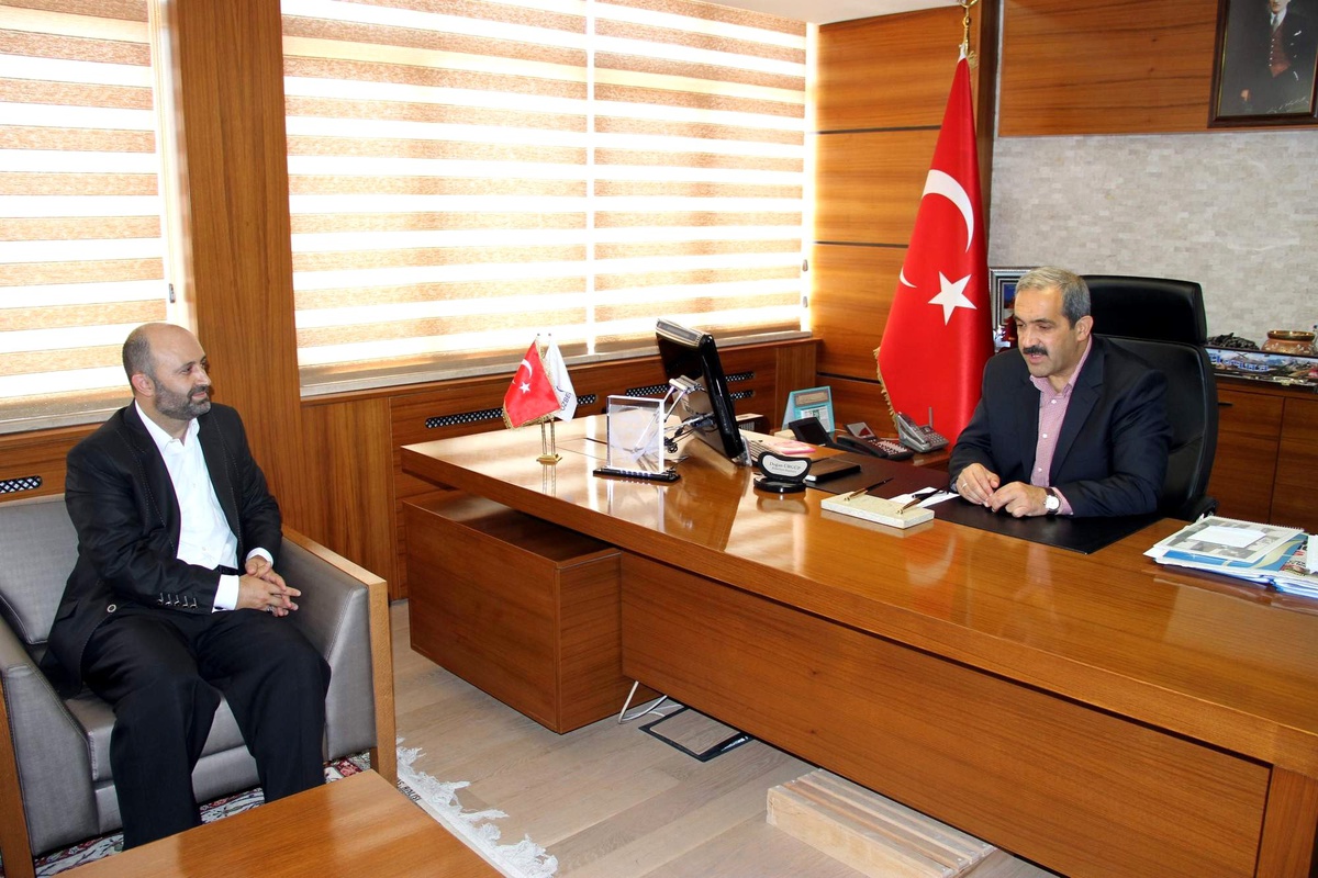 Doğan Ürgüp\'ten Cami Derneğine Destek Sözü