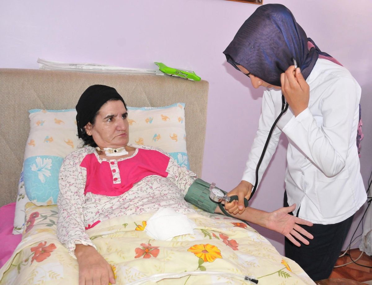 Evde Bakım Hizmetleri Sürüyor