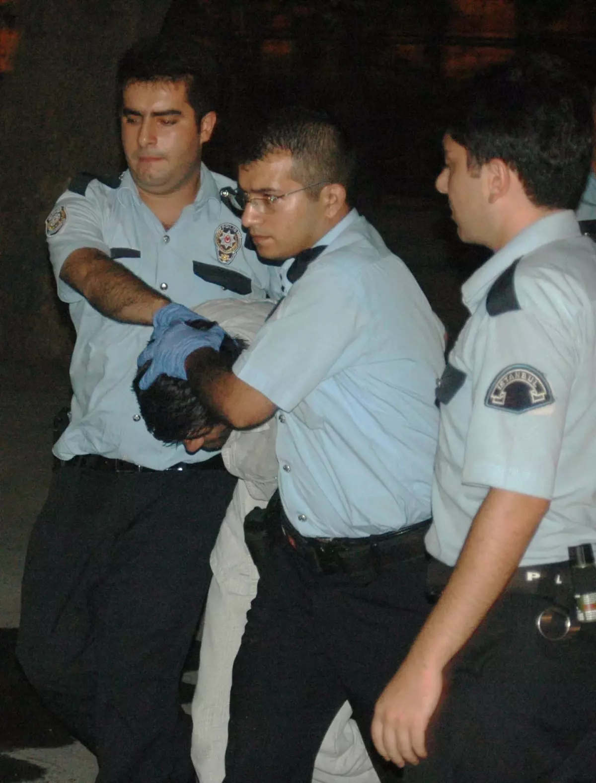 Fatih\'te Cinayet: 1 Ölü… Kiracıları Tarafından Bıçaklanarak Öldürüldü