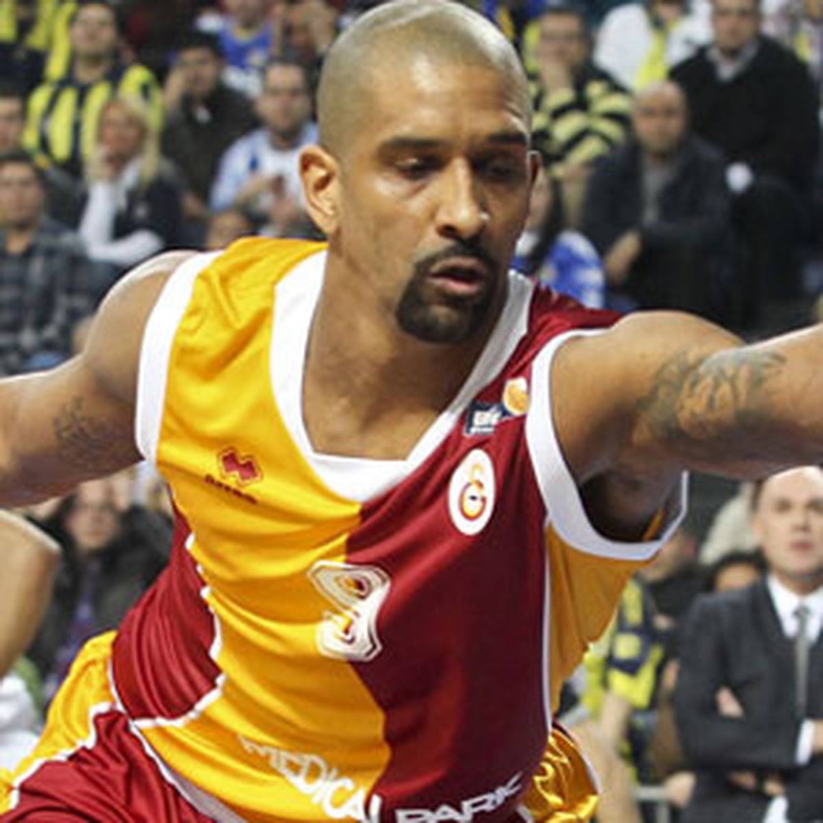 Galatasaraylı Shumpert Aliağa Petkim\'de