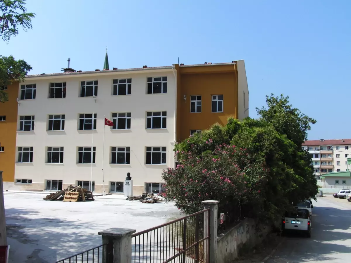 Gemlik\'e İmam Hatip Ortaokulu