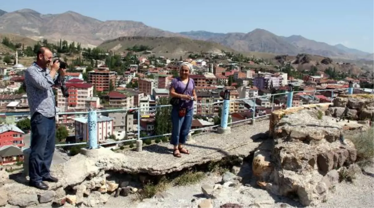 Gürcü Kilise Mimarisini Araştırıyorlar