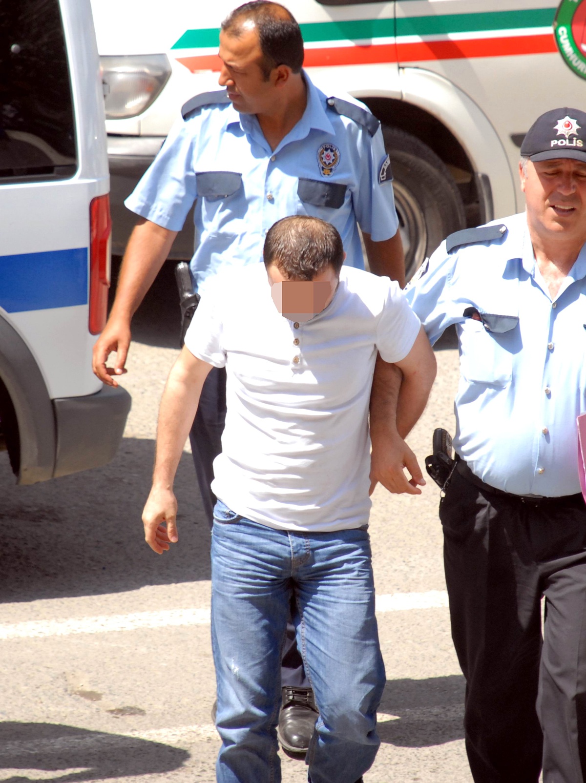 Kavgada İş Yeri Kurşunlamaya Tutuklama