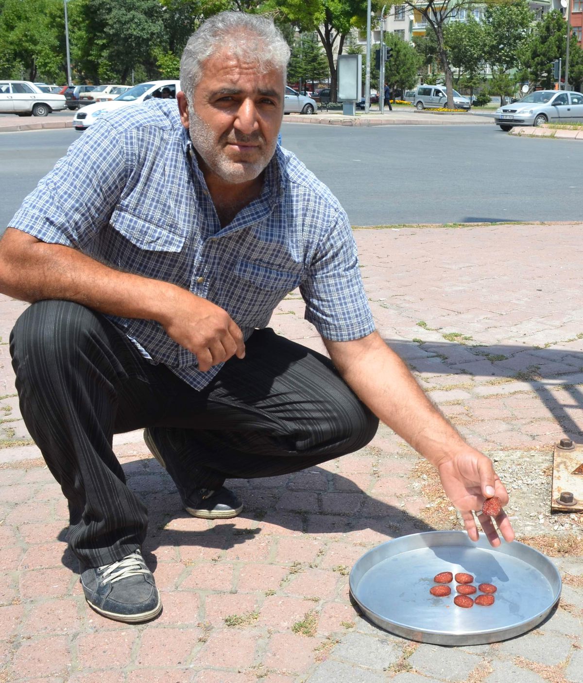 46 Derecede Sucuklu Yumurta Pişirdi