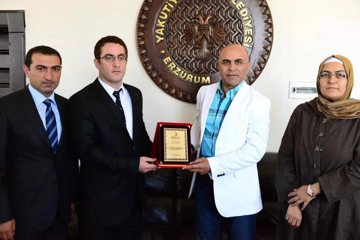 Korkut\'a Kızılay\'dan Meydan Teşekkürü