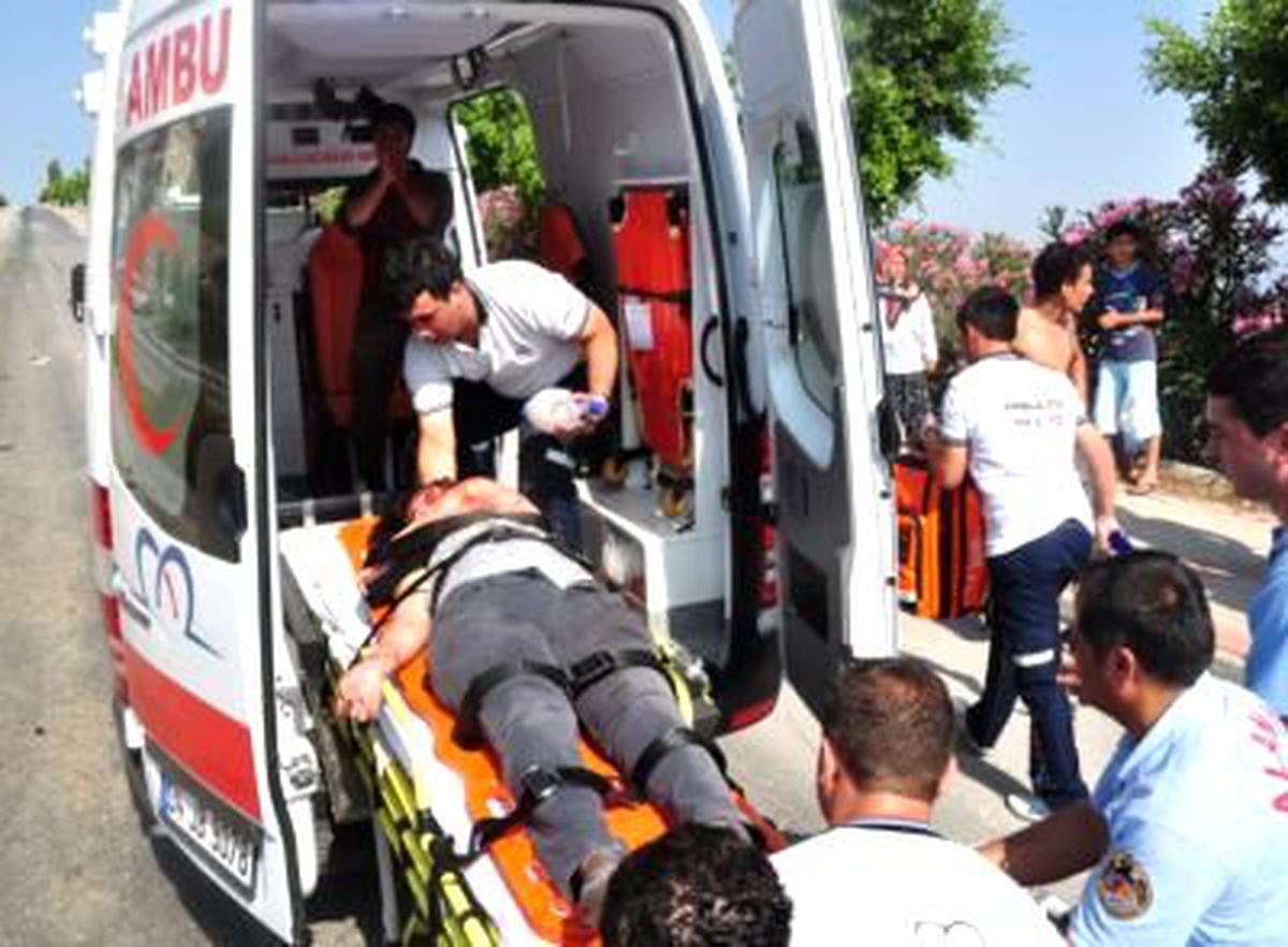 Manavgat\'ta Feci Kaza: 2 Ölü
