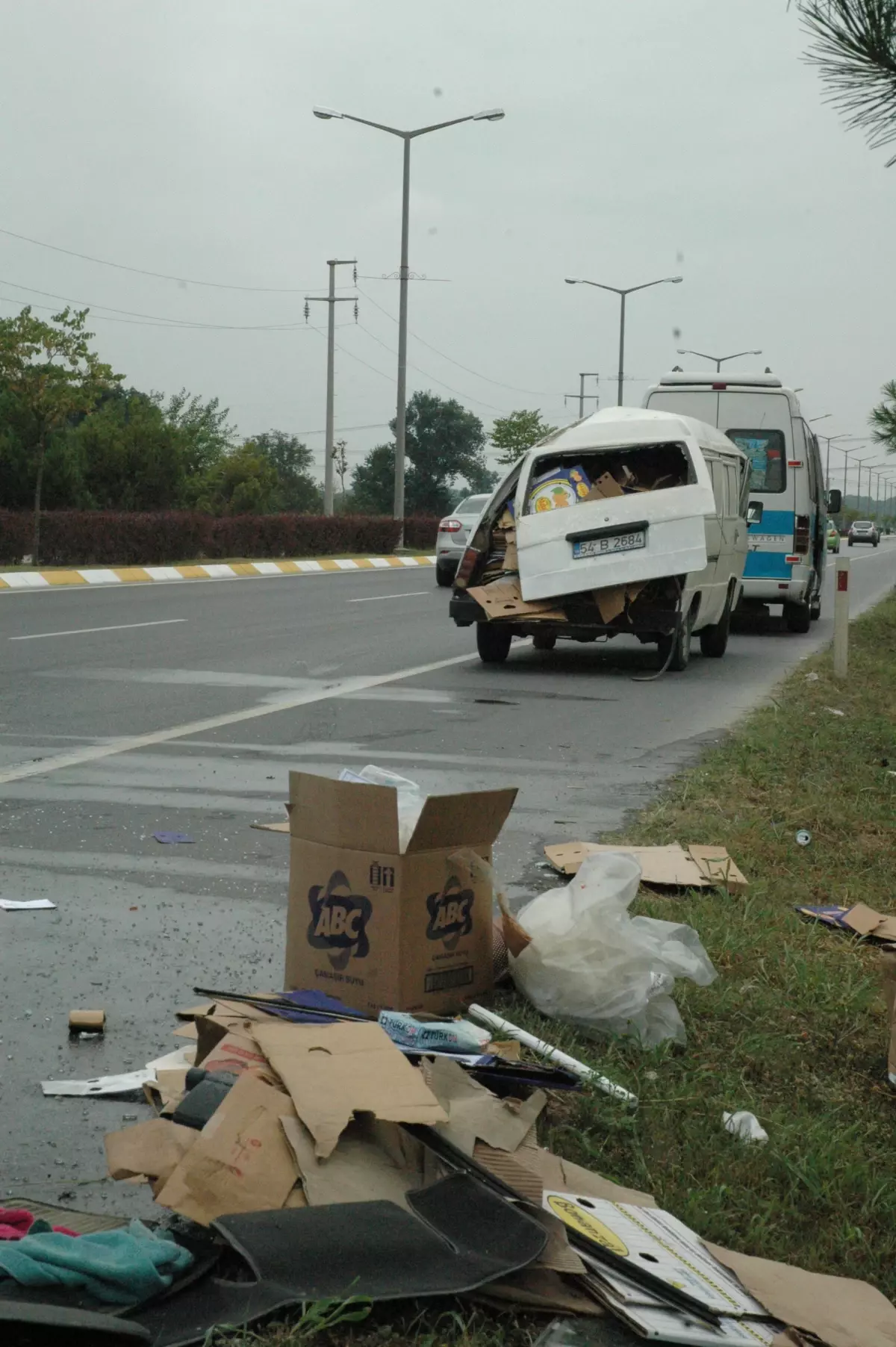 Minibüs Takla Attı: 1 Yaralı