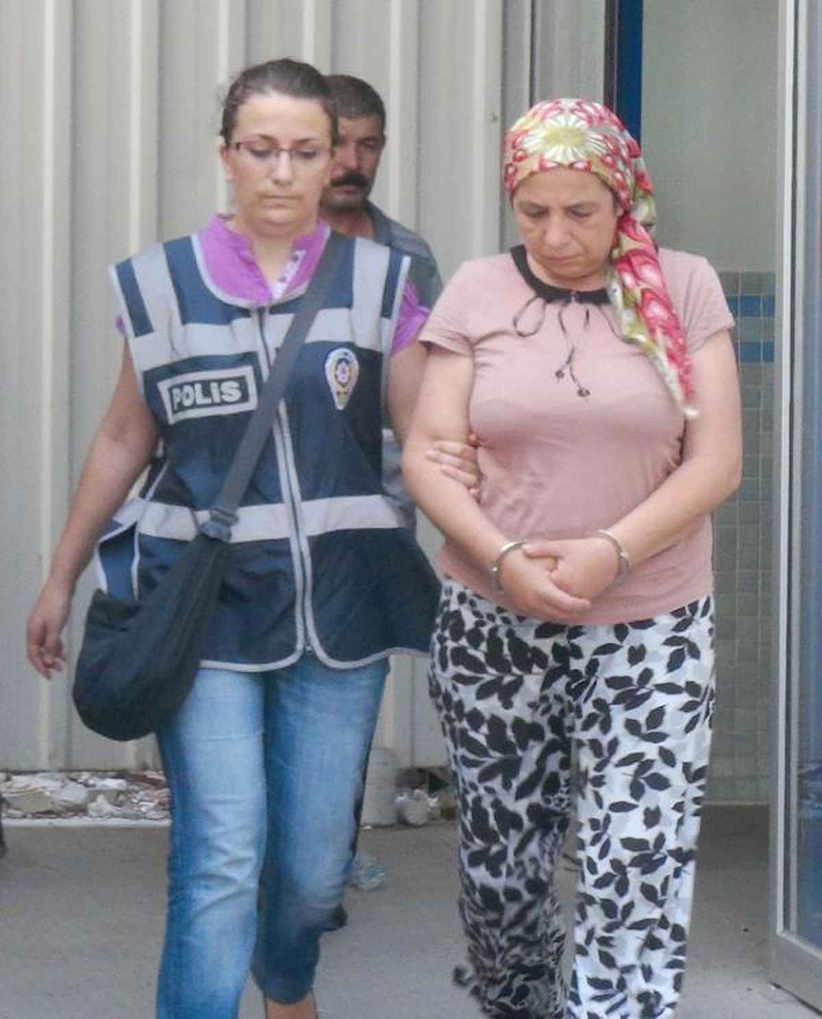 Savcı-Polis Yalanı ile Dolandıran Kadın Liderli Çeteye Darbe