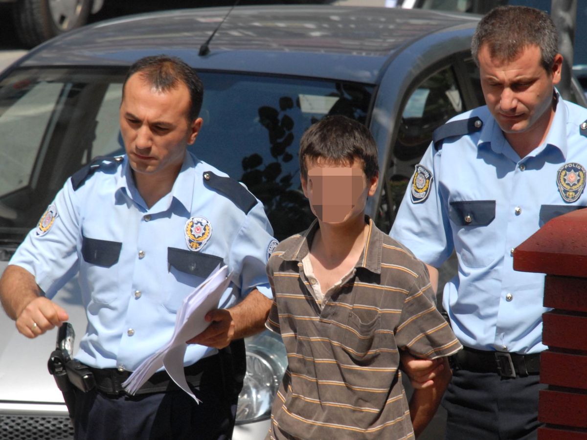 Silah Dayama İddiasına Gözaltı