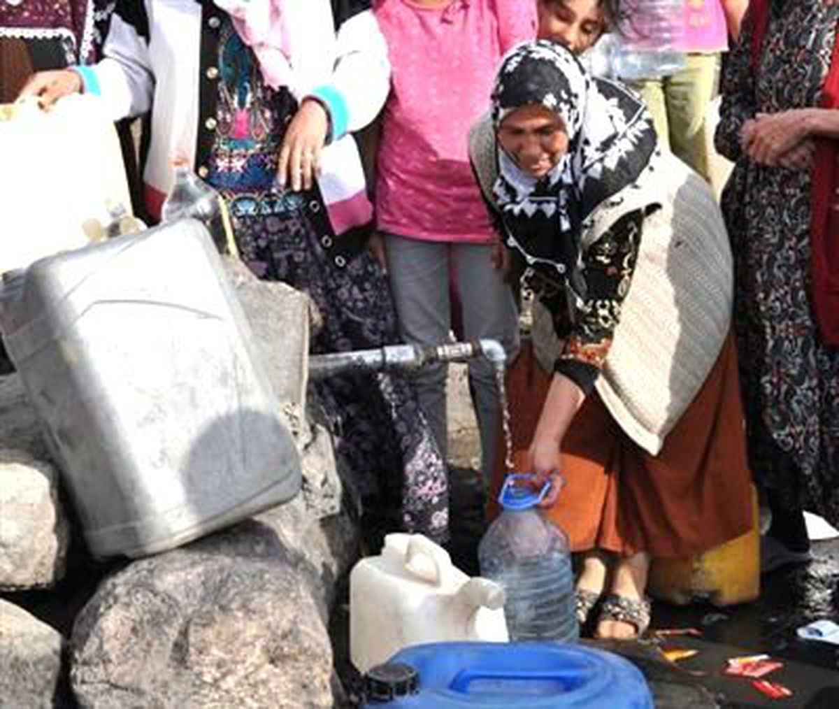 Su Yüzünden Gençler Evlenemiyor