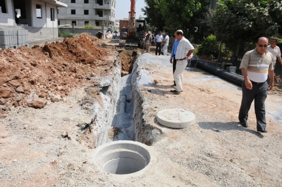 Tarsus\'ta Kanalizasyon Çalışmaları Devam Ediyor