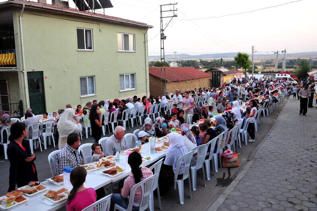 Tepebaşı Belediyesi Sokak İftarlarıyla Vatandaşlar ile Biraraya Geliyor