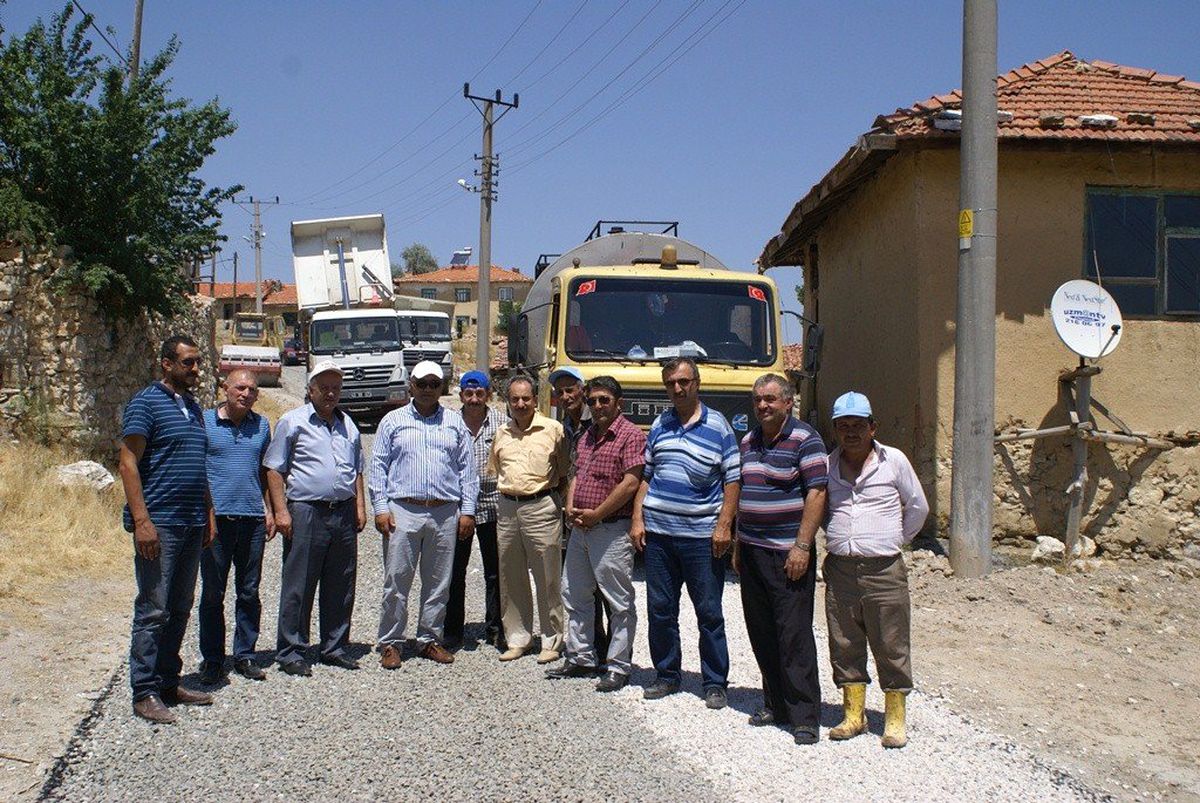 Vali Kenan Çiftçi, Köy Grup Yollarını İnceledi