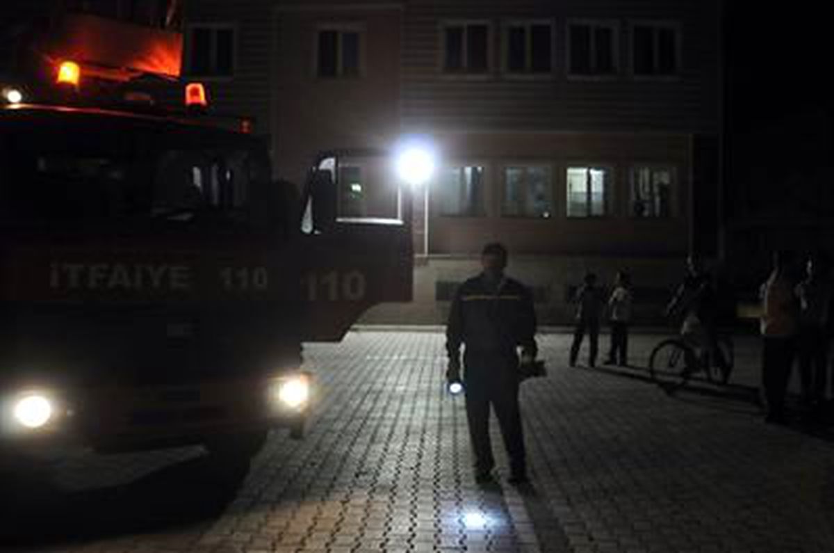 Yüksekova\'da Ses Bombası Patladı