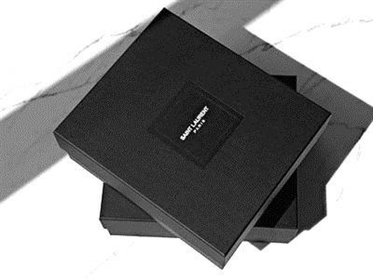 Yves Saint Laurent İsim Değişikliğine Gidiyor!