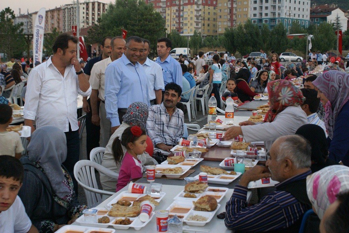 Ziraat ve Osmangazi Mahallelerinde İftar