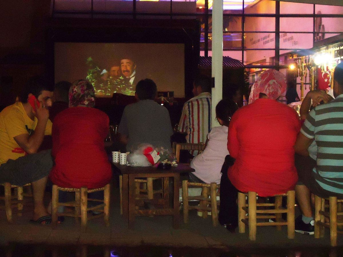 Açık Hava Sinema Keyfi Forum Trabzon\'da Başladı