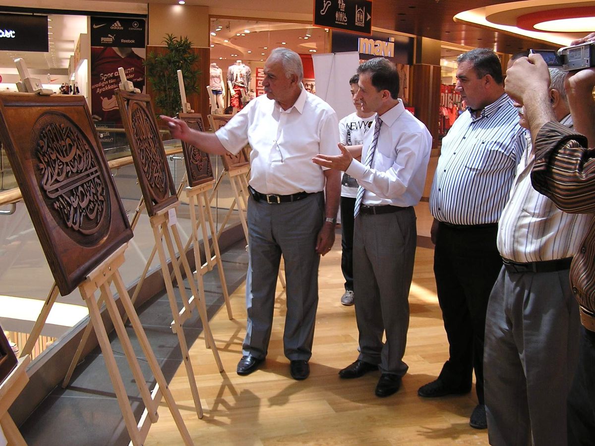 Ahşap Oyma Eserler Sergisi Açıldı
