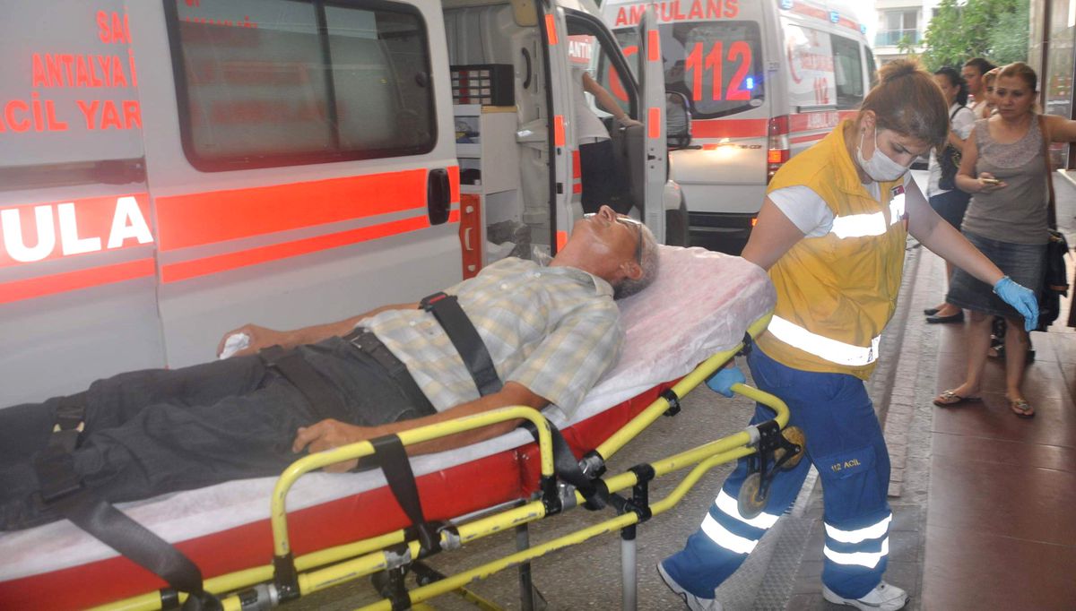 Alanya\'da Trafik Kazası: 2 Yaralı