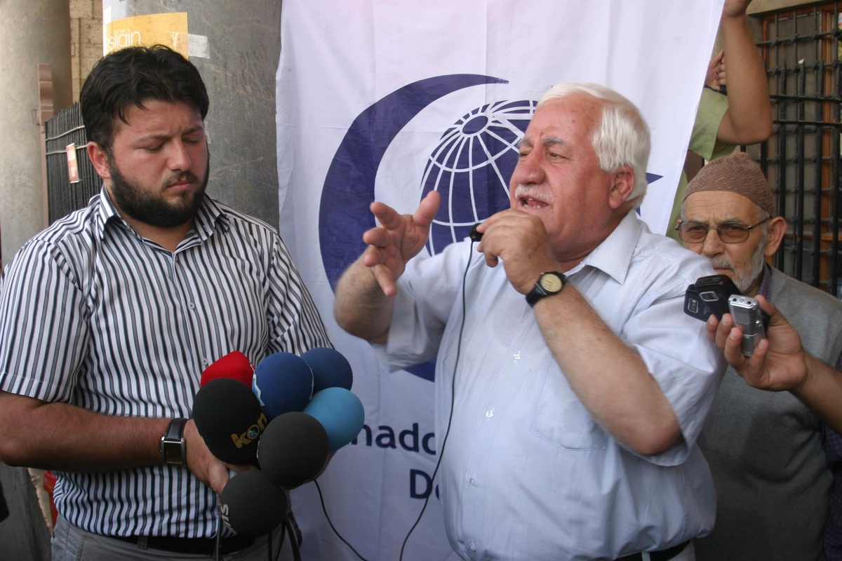 Arakan Müslümanlarına Gıyabi Cenaze Namazı
