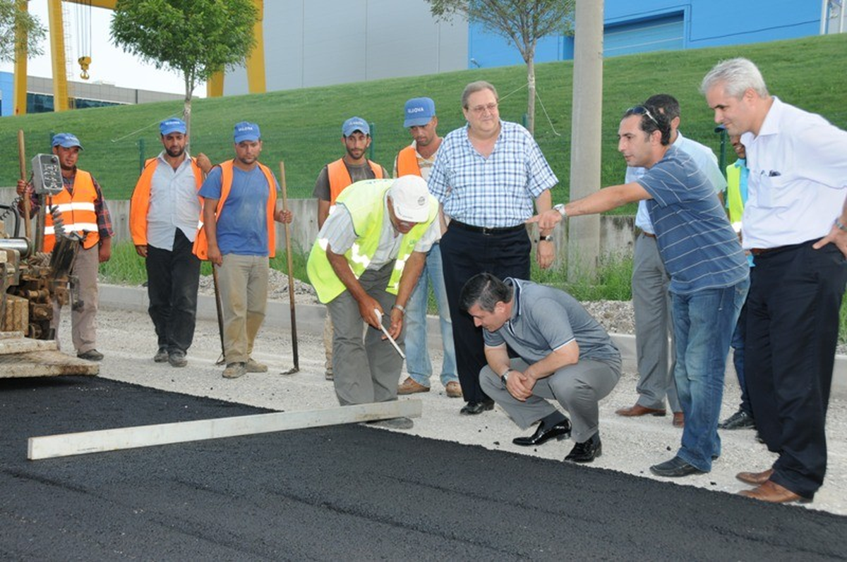 Balıkesir Organize Sanayi Bölgesinde Yol Çilesi Bitiyor