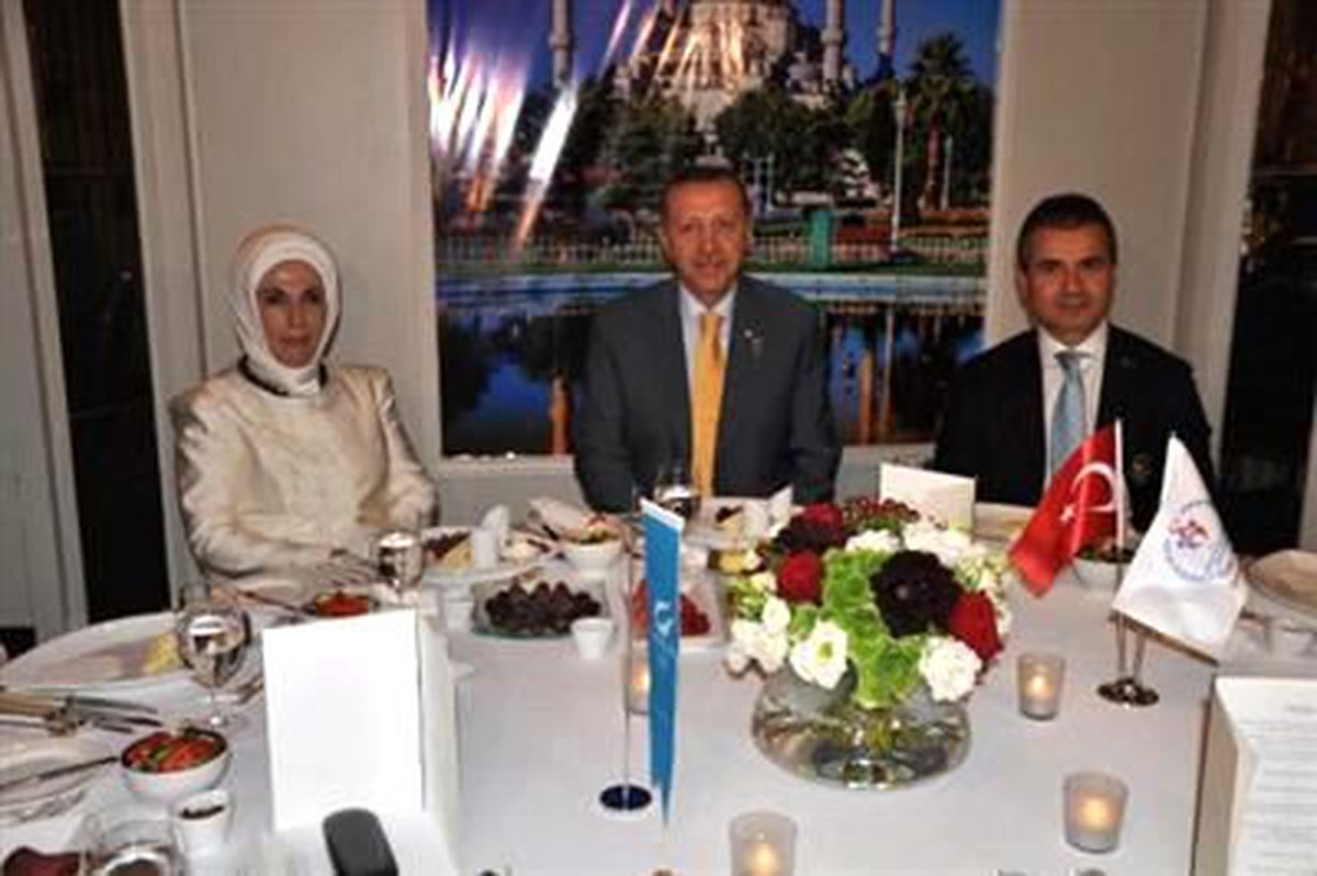 Başbakan, Londra\'da İftara Katıldı