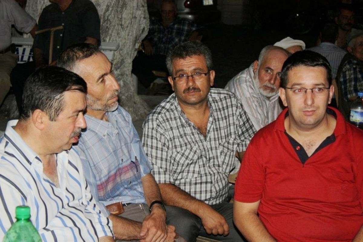 Ak Partililer Burhaniye Bahadınlı Köyünde İftar Açtı