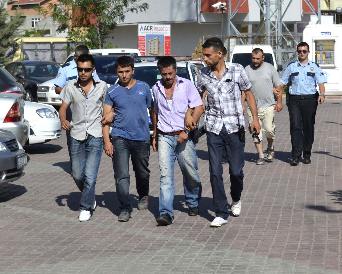 \'Çamurlu Plaka\' ile Kız Kaçırma Girişimi