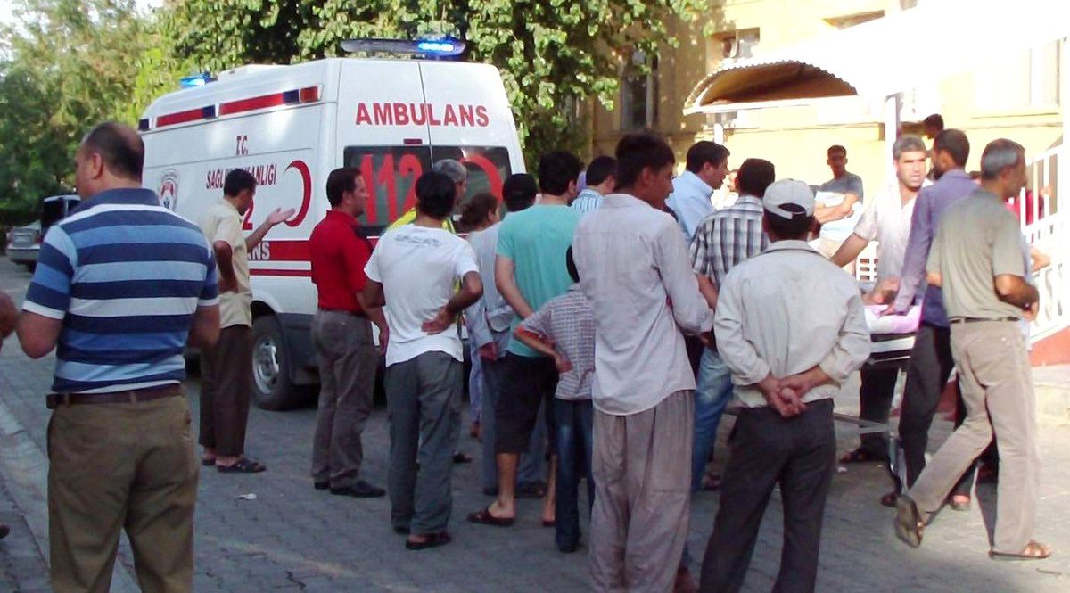 Ceylanpınar\'da Trafik Kazası: 3 Yaralı