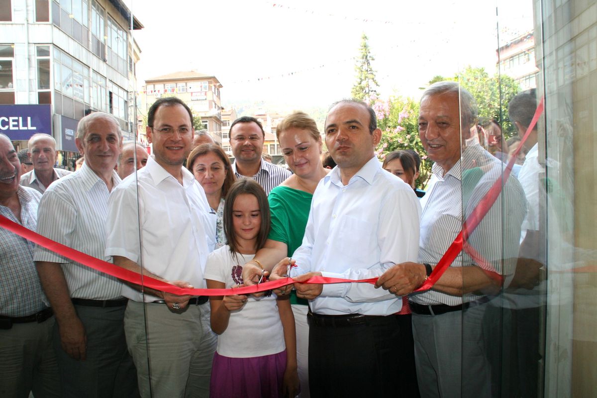 Devrek\'te 27. Uluslararası Baston ve Kültür Festivali Devam Ediyor