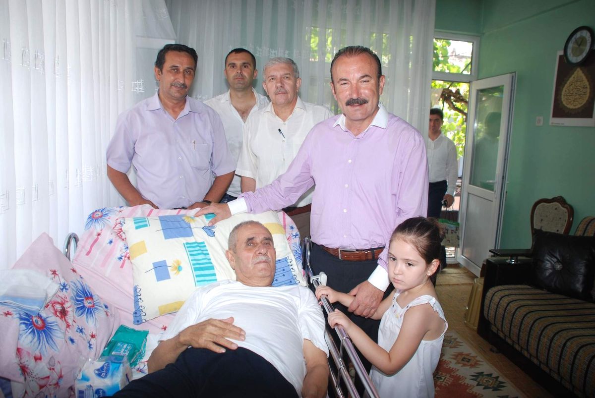 Doğan Hasta Ziyaretlerini Sürdürüyor