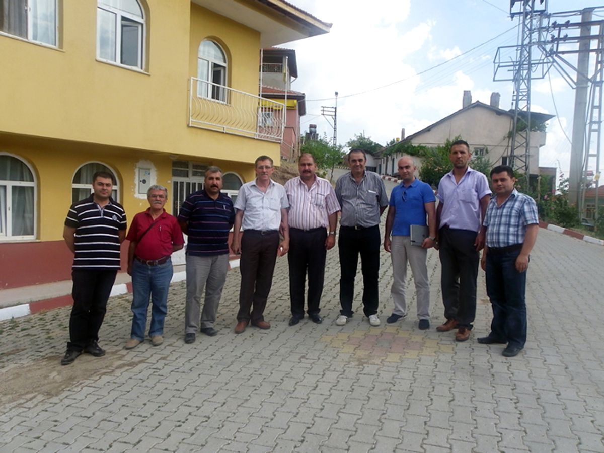 Eskigediz\'de Elektrik Kabloları Yer Altına Alınıyor