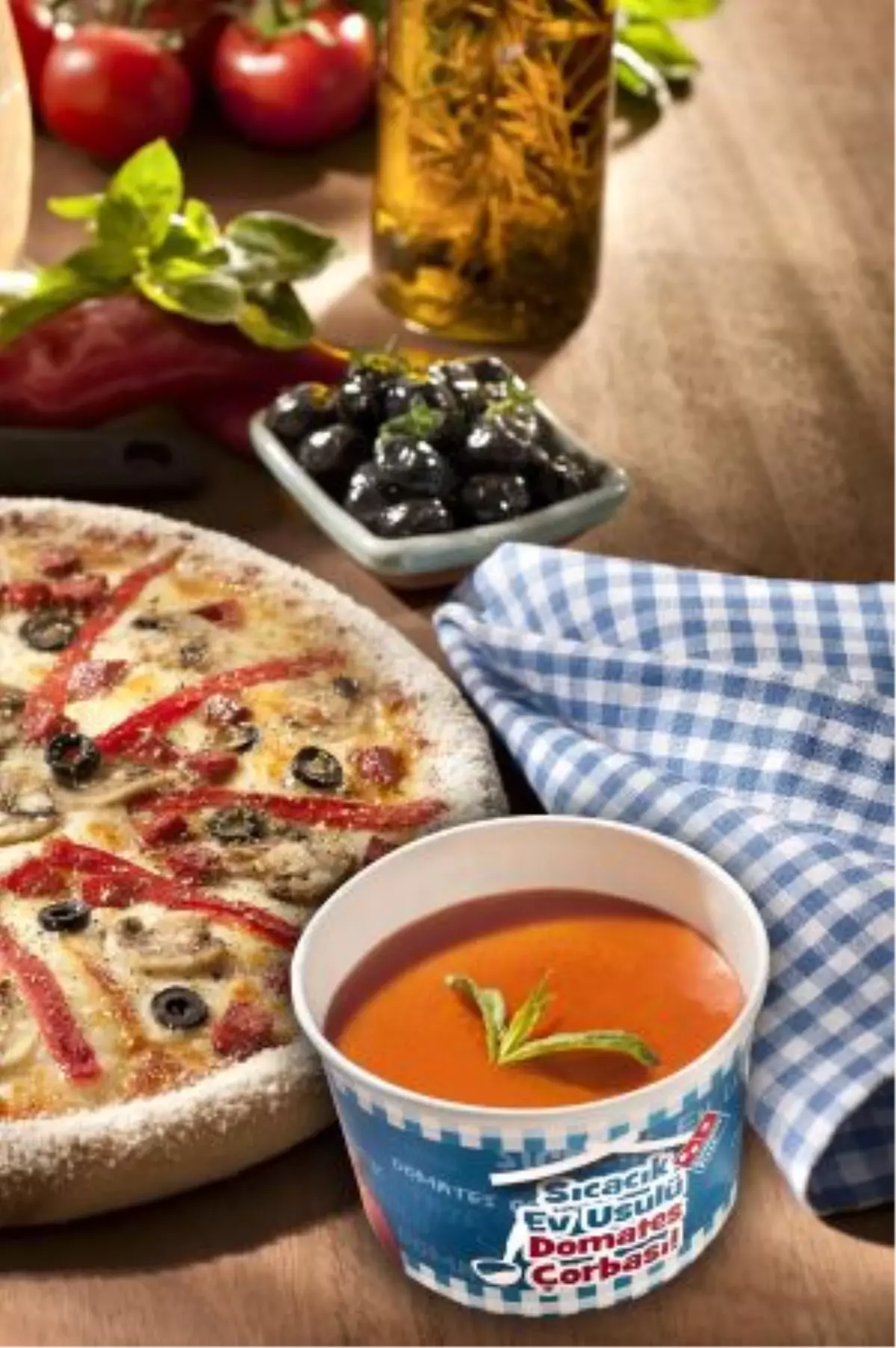 "Ev Usulü Domates Çorbası"