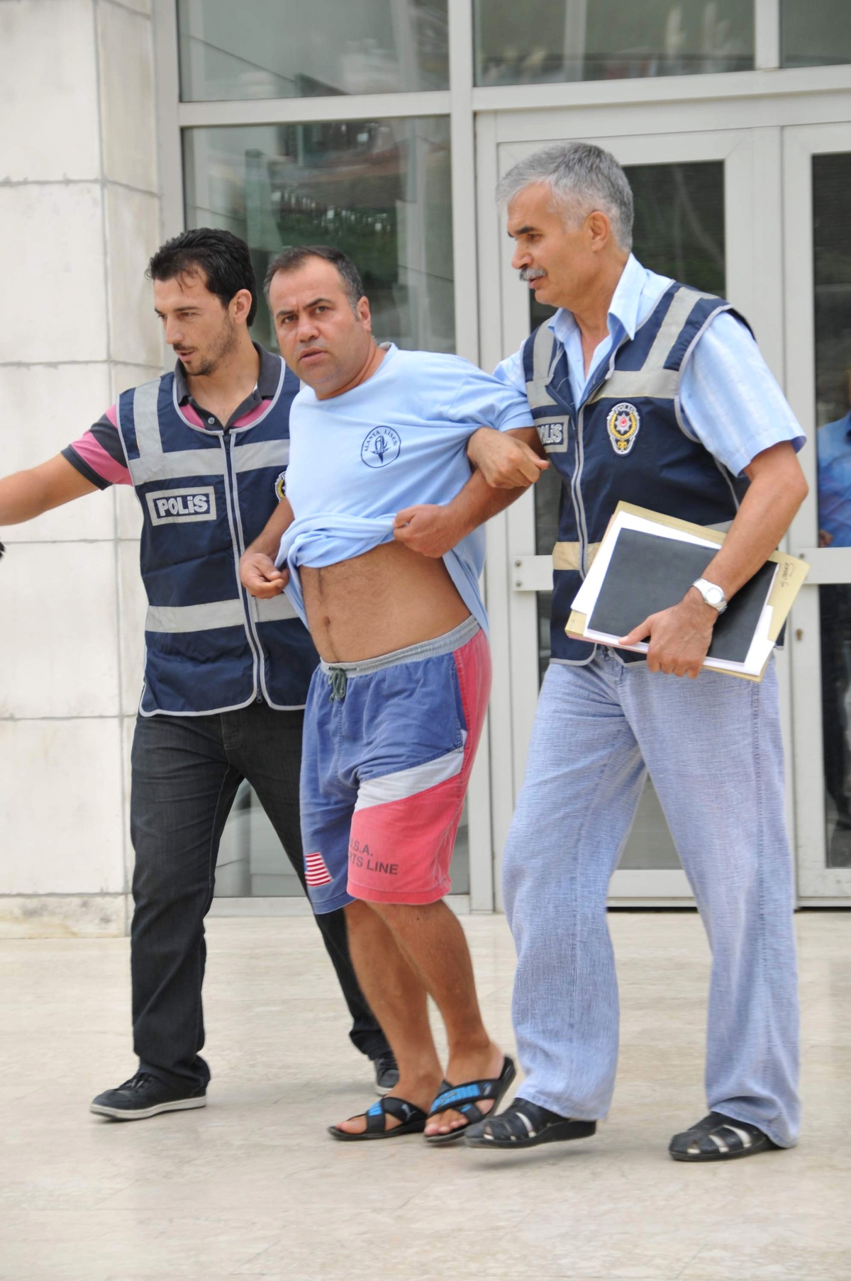 Fuhuşa Aracılık Suçundan Aranan Zanlı Yakalandı