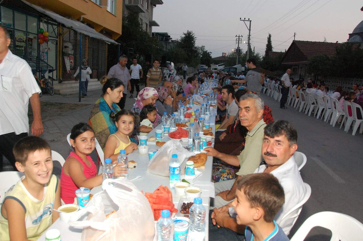 Kartepe Çamlık Mahallesinde İftar