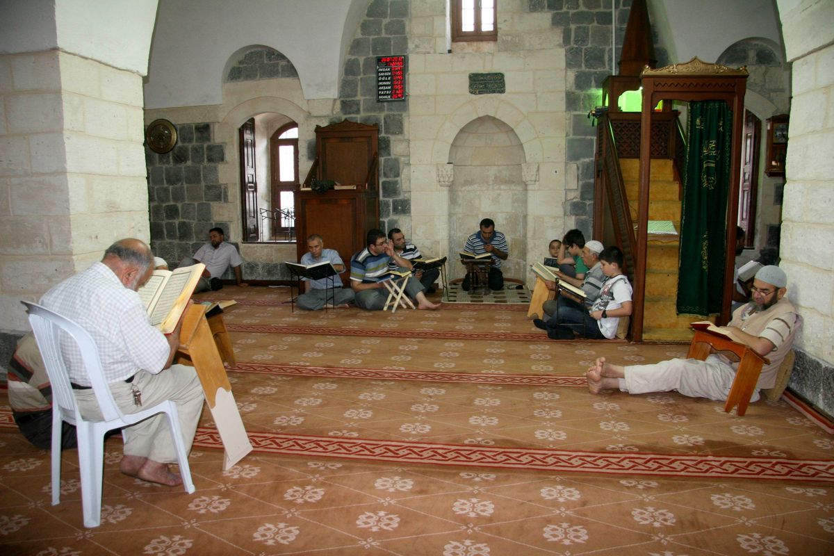 Kilis\'te Mukabele Geleneği Sürüyor
