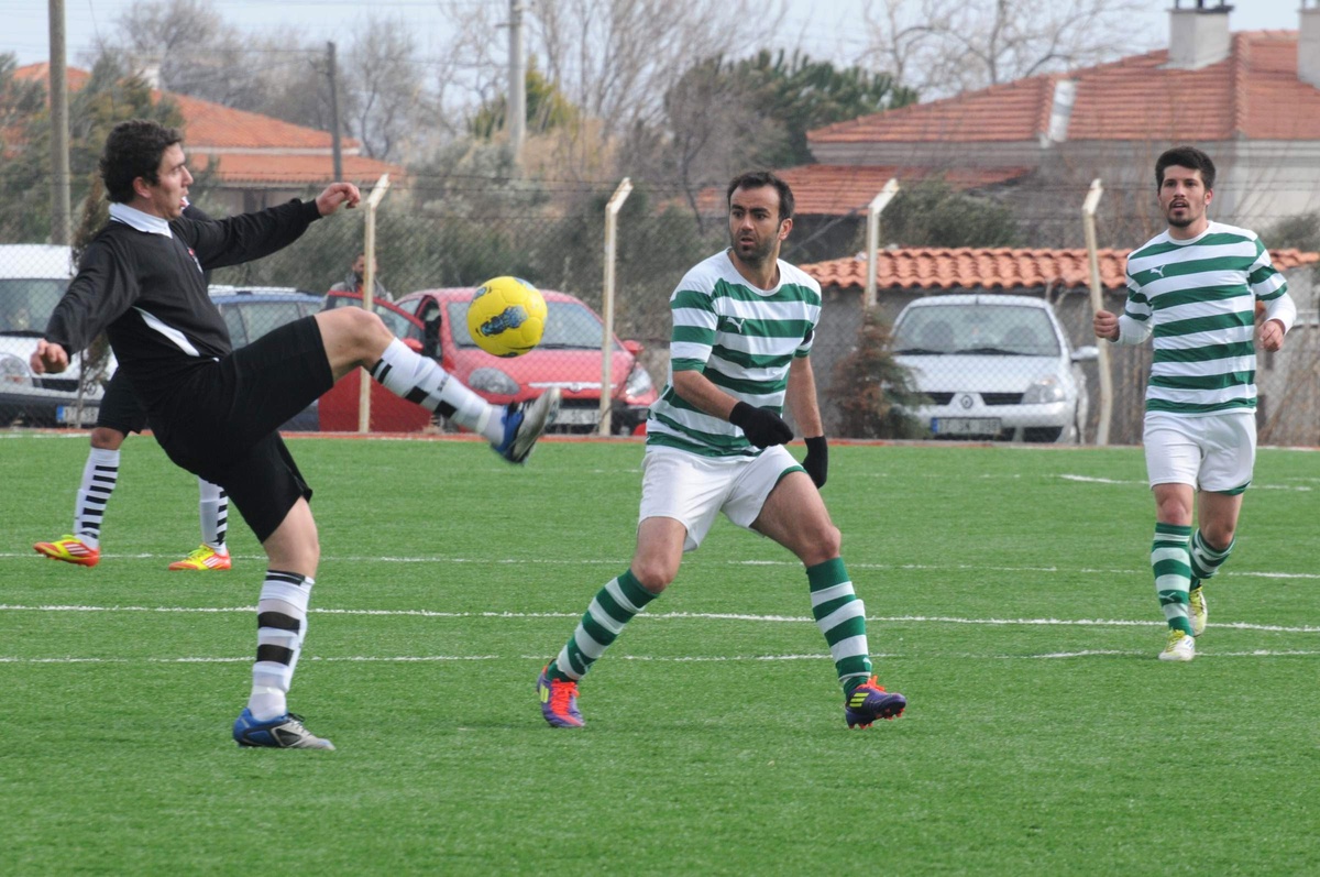 Manisa Belediyespor Yetenekli Futbolcu Arıyor
